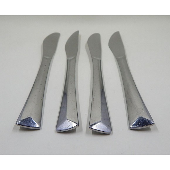 Reed And Barton Rebacraft Dinner Knives Crest Pattern Stainless Korea Set of 4 - Picture 2 of 10